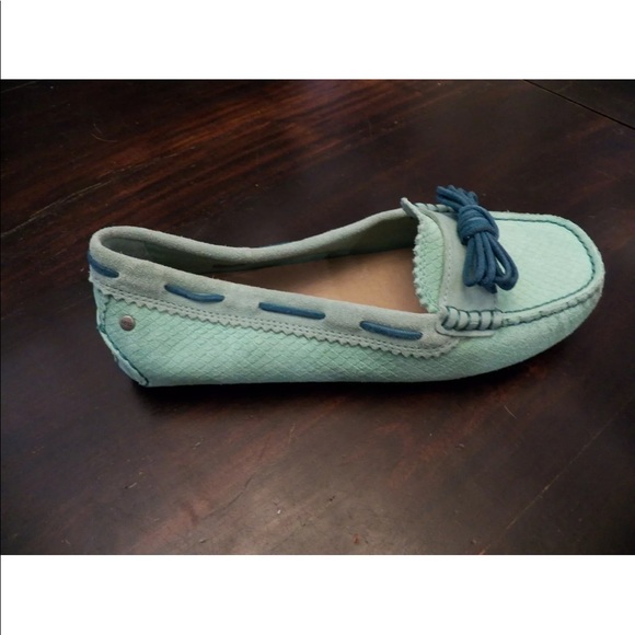New Women’s UGG Meena II Exotic Scale Moccasin Seafoam - Picture 2 of 8